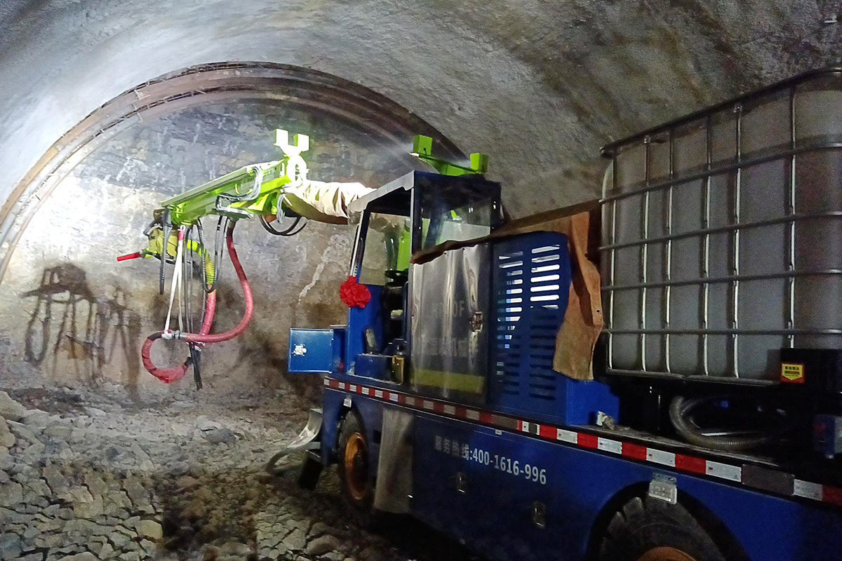 噴射混凝土支護(hù)施工需要注意這些安全事項(xiàng)(圖1) 噴射混凝土支護(hù)施工需要注意這些安全事項(xiàng)(圖1)