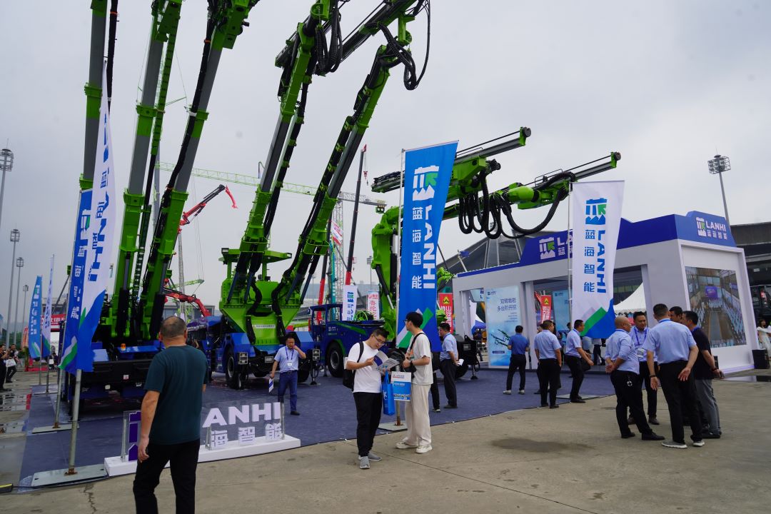 2025長(zhǎng)沙國(guó)際工程機(jī)械展，藍(lán)海智能的四大智能產(chǎn)品引爆展區(qū)(圖3)